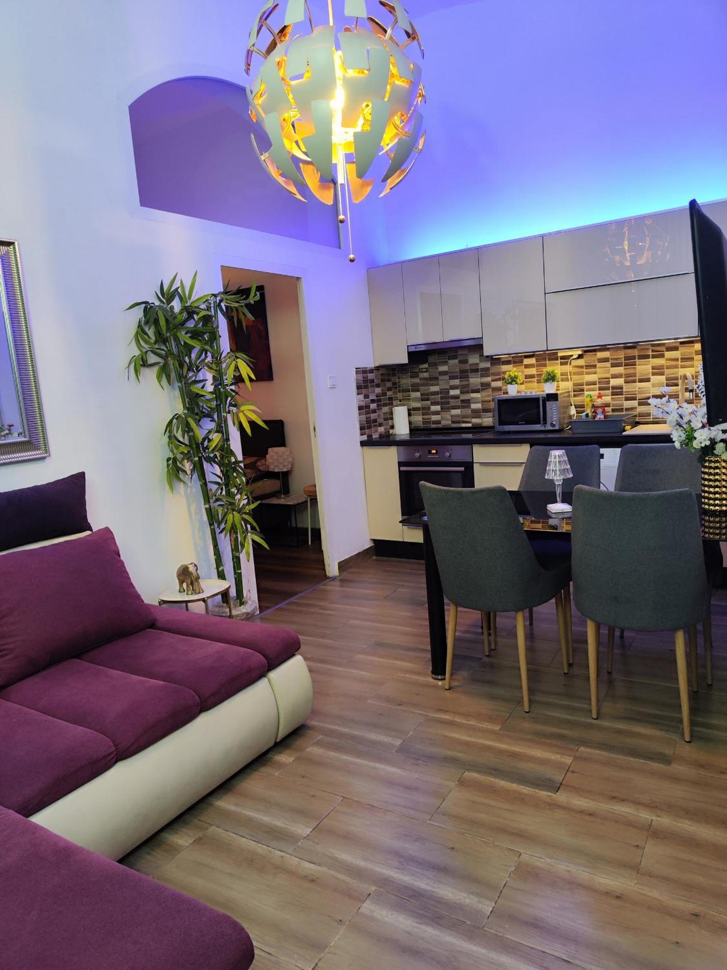 Dolce Vita Supremier Apartment บูดาเปสต์ ภายนอก รูปภาพ